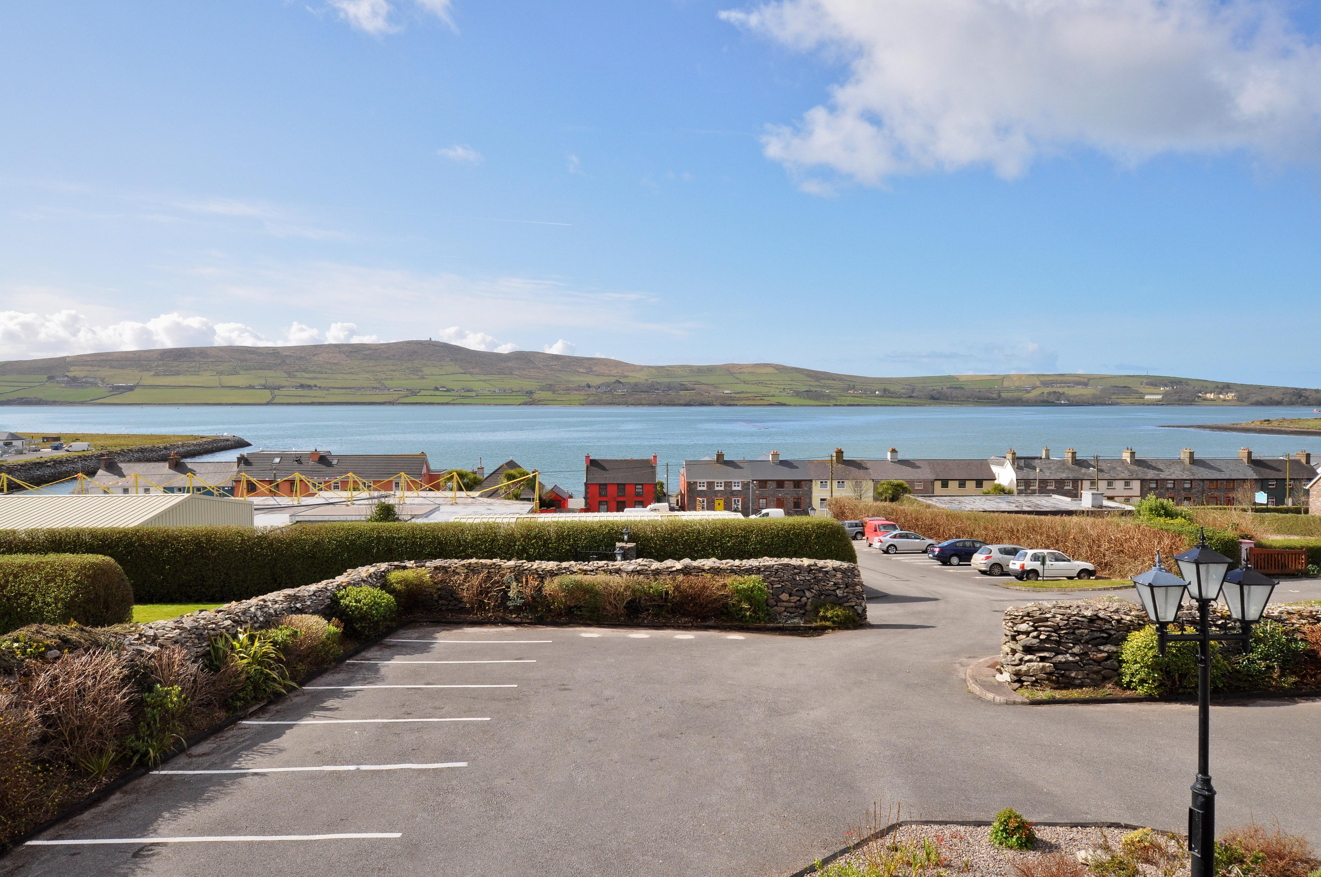 Dingle Harbour Lodge B&B Exterior photo